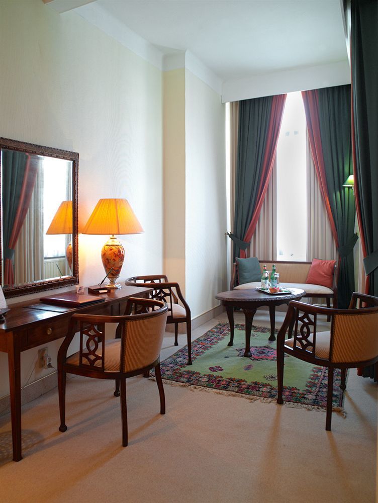 Hotel Firean Антверпен Екстериор снимка