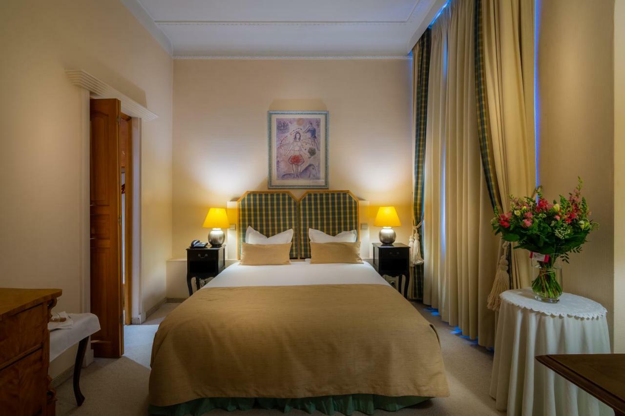 Hotel Firean Антверпен Екстериор снимка